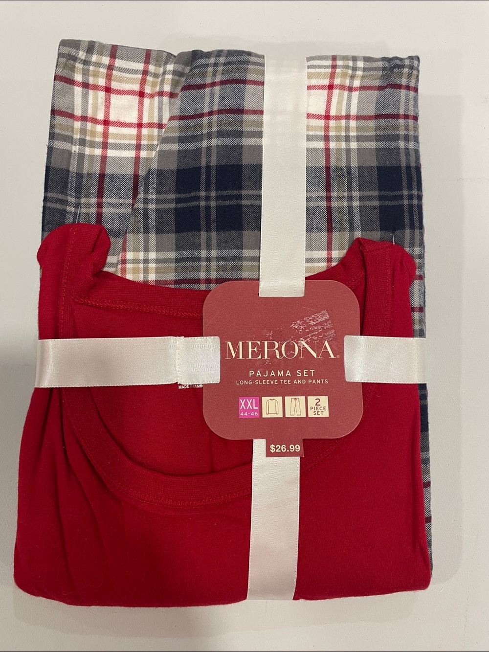 Men’s new in package Merona Pajama Set XXL long sleeve shirt and pants winter